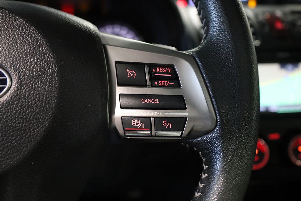 Subaru Forester 2.0 4WD XT 241HK Drag M-Värme H&K Navi Kamera Panorama 2014