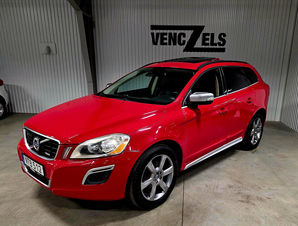Volvo XC60 D5 AWD Aut R-Design Drag Panorama Backkamera Fin