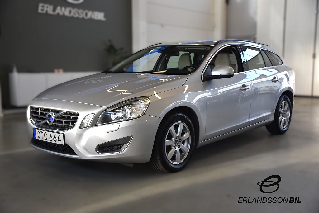 Volvo V60 T4 Powershift Momentum KAMPANJRÄNTA 5.95%