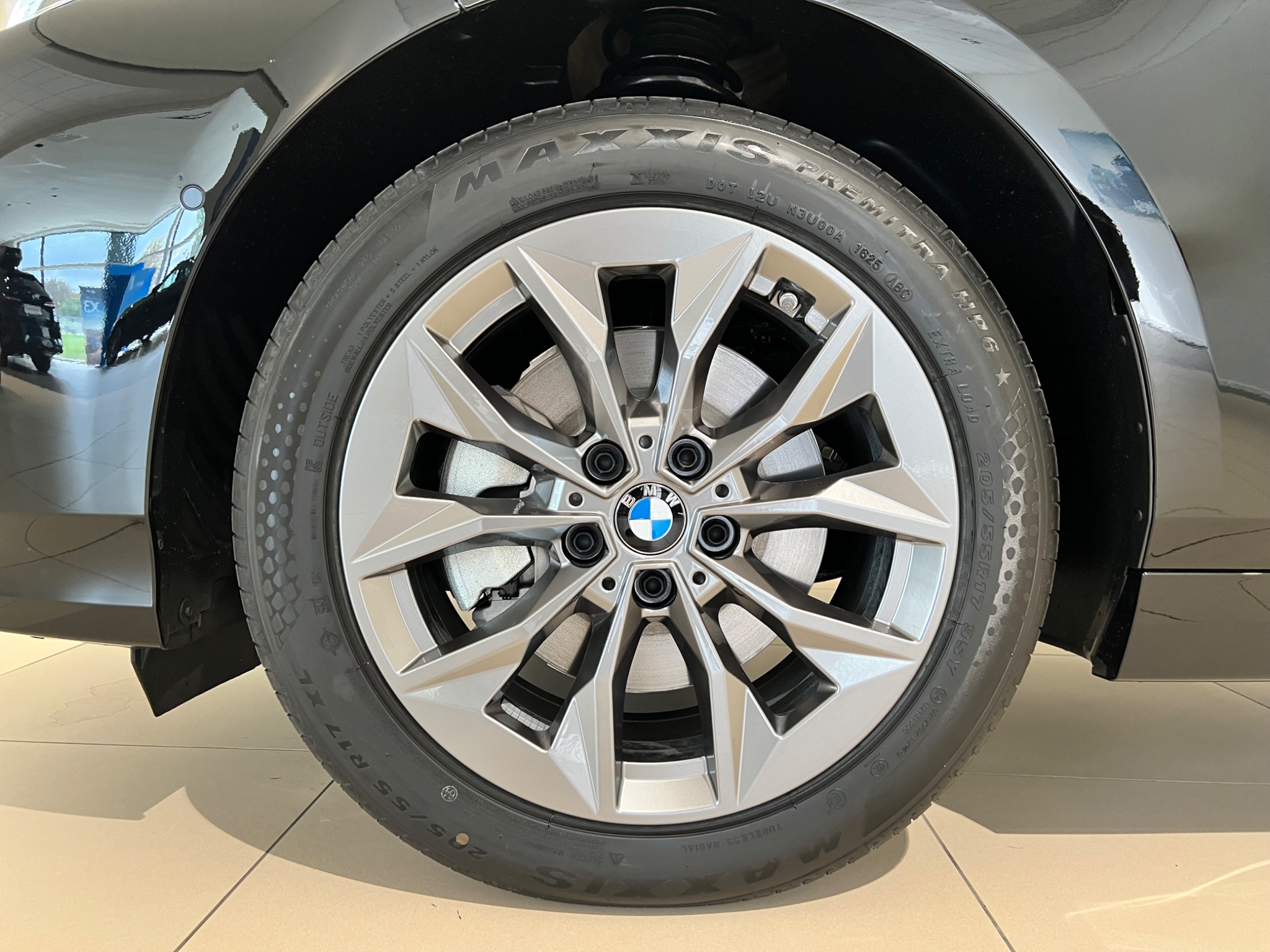 BMW 120 Apple 2026, kuva 2/10