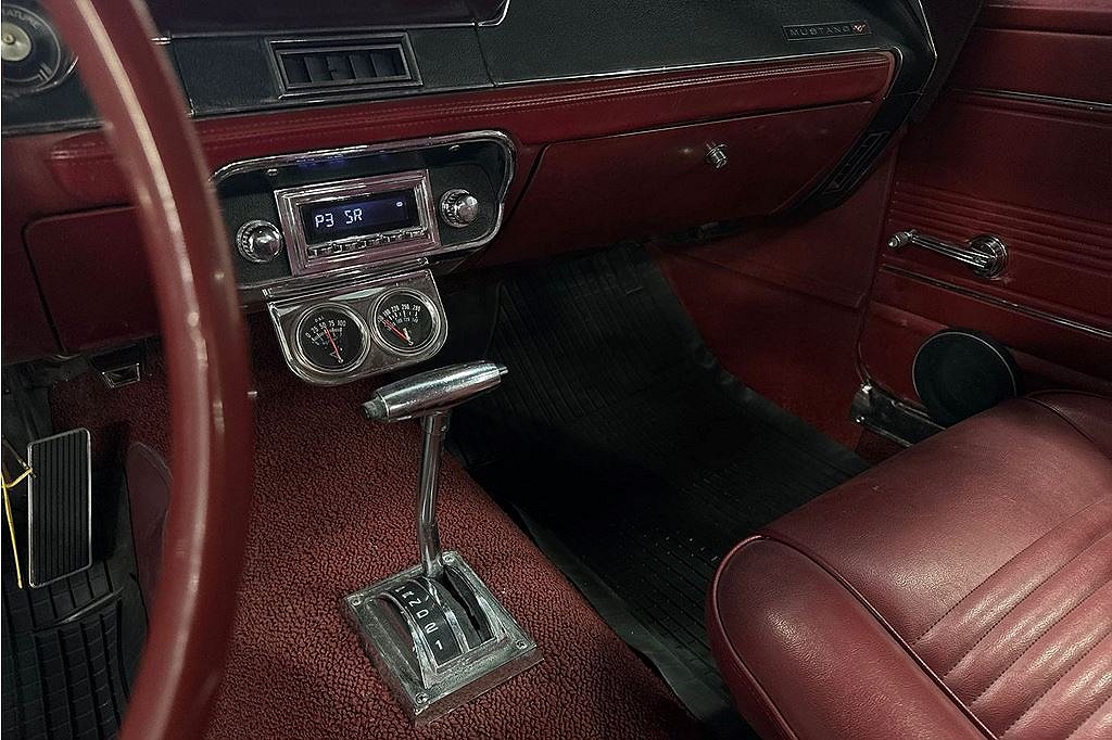 Ford Mustang Hardtop UNIK Ford Mustang Hardtop 4.7 V8, 203hk, renoverad motor