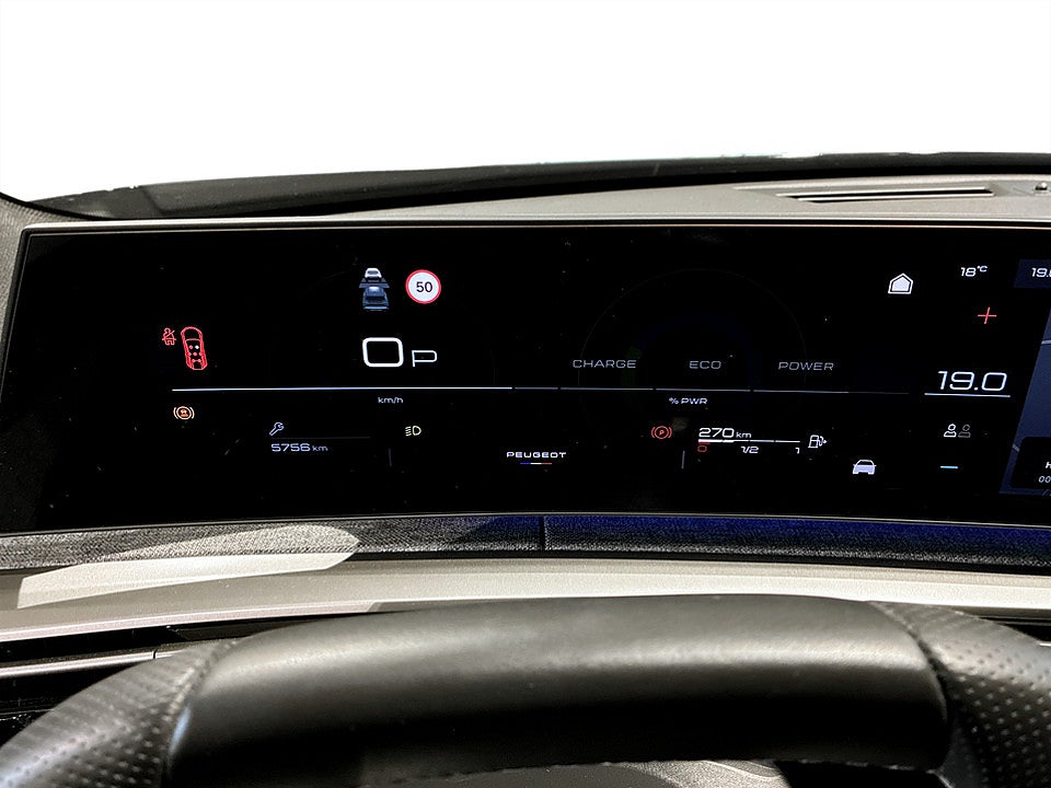 Bild på Peugeot 5008 GT Hybrid 145hk Aut 7-SITS B-KAMERA CARPLAY