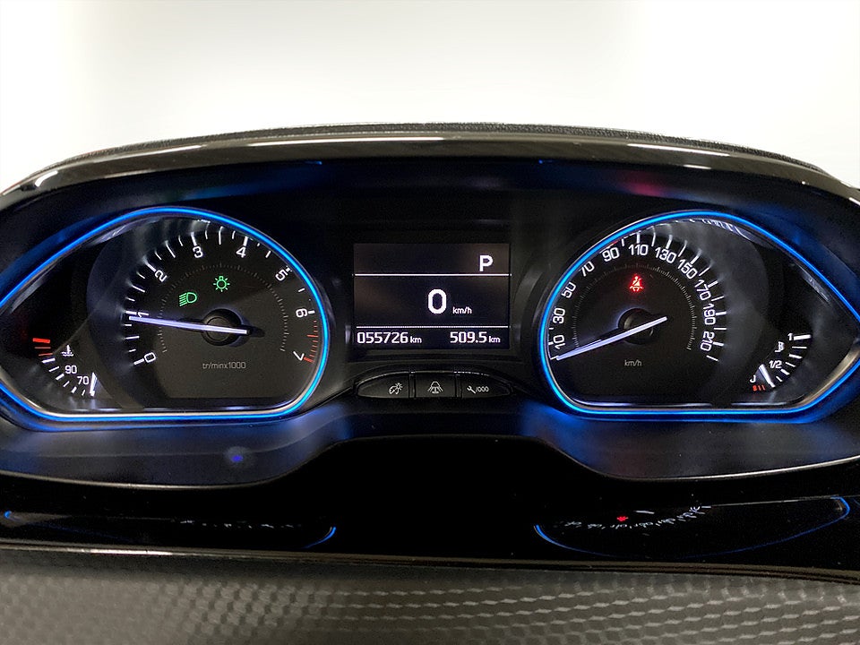Bild på Peugeot 2008 Allure 1.2 PT 110hk Aut DRAG BAKSENSORER