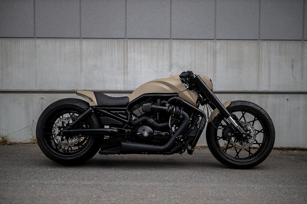 Harley-Davidson NIGHTROD VRSCDX OPM 400 med Arnott & Turbo