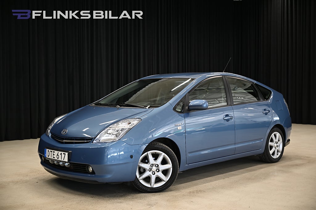 Toyota Prius 1.5 Hybrid 112HK GPS|Backkamera|Webasto|M/K-Värmare