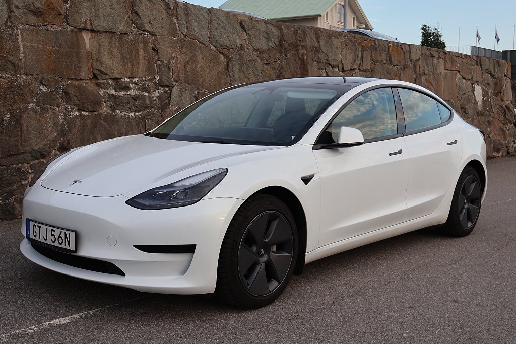 Tesla Model 3 Standard Range Plus Autopilot/V-hjul/Leasebar