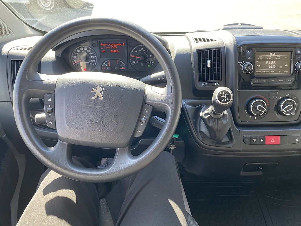 Bild på Peugeot Boxer PRO+ L3H2 335 2.2 BlueHDi 140hk Back-kamera