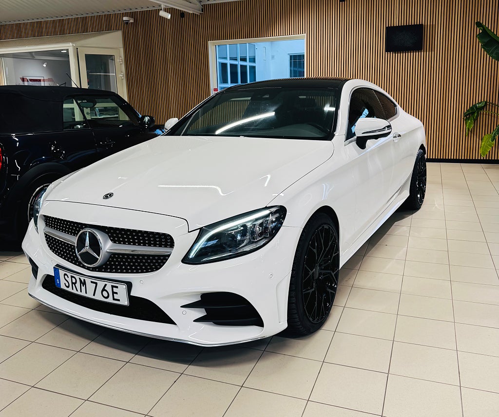 Mercedes-Benz C 220 d 220 d Coupé AMG Line / Panorama / Burmeister