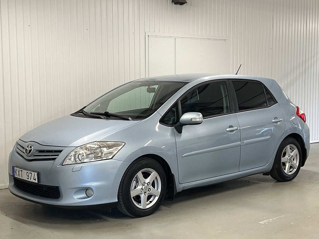 Toyota Auris 5-dörrar 1.4 D-4D Plus 6-vxl