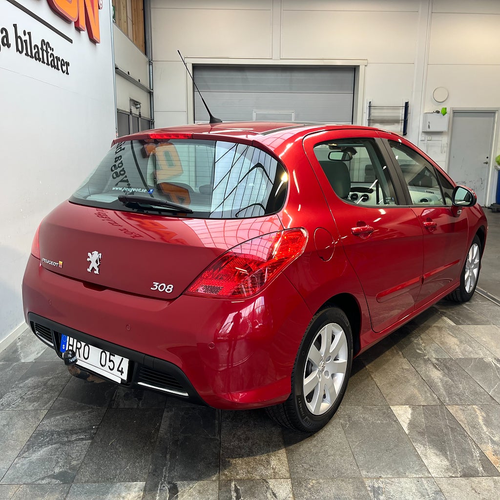 Peugeot 308 4,99% 5-dörrar 1.6 HDi Panorama Dragkrok Kamrem bytt!