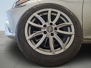 Lexus ES 300h 2.5 E-CVT Limited Edition S&V-hjul/Taklucka/Kamera – bild 14