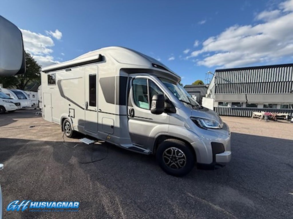 Adria MATRIX SUPREME 670 SL *140HP *43H