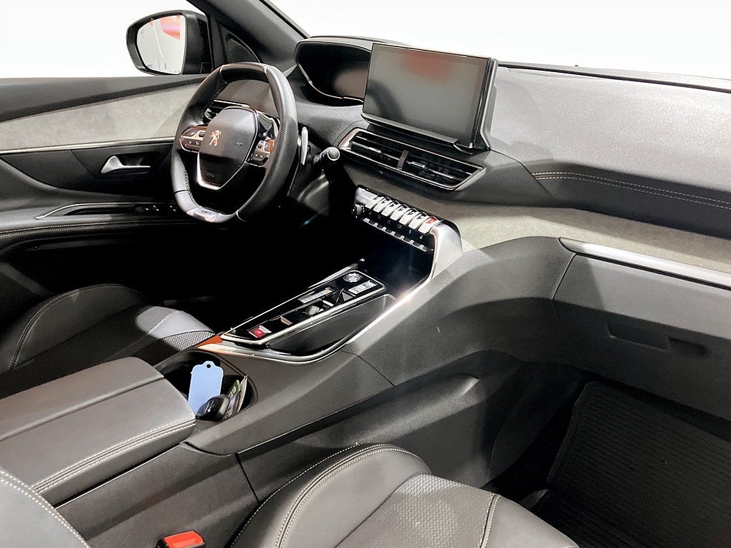 Bild på Peugeot 3008 GT 1.2 PT 130hk Aut - B-KAMERA, CARPLAY,NAV