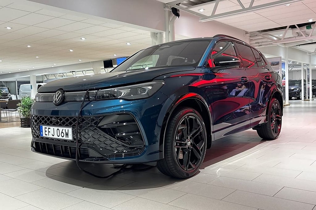 Volkswagen Tiguan R-LINE TDI 193 HK DSG7 4M