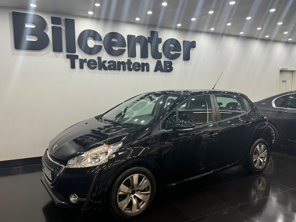 Peugeot 208 5-dörrar 1.2 VTi Euro 5 Ny-Kamrem 8.800Mil