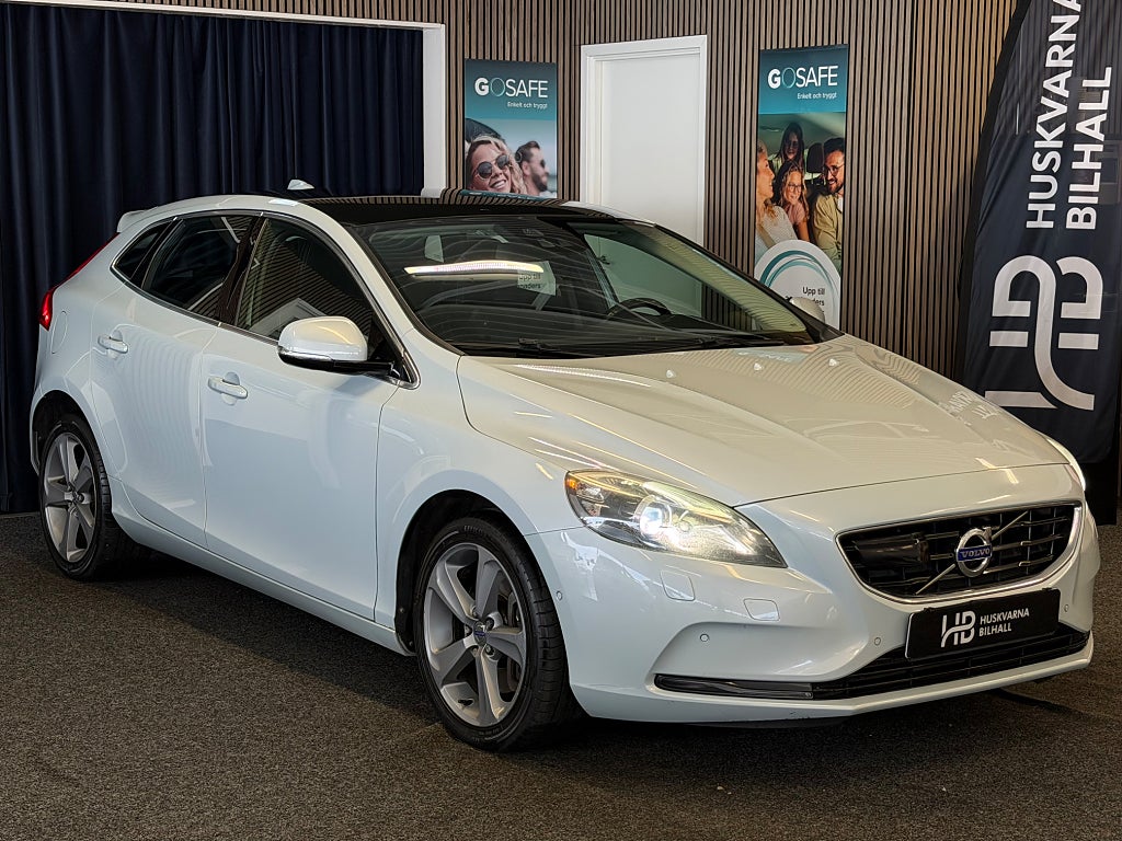 Volvo V40 D4 Geartronic Summum Euro 5 Backkamera Blis Panorama