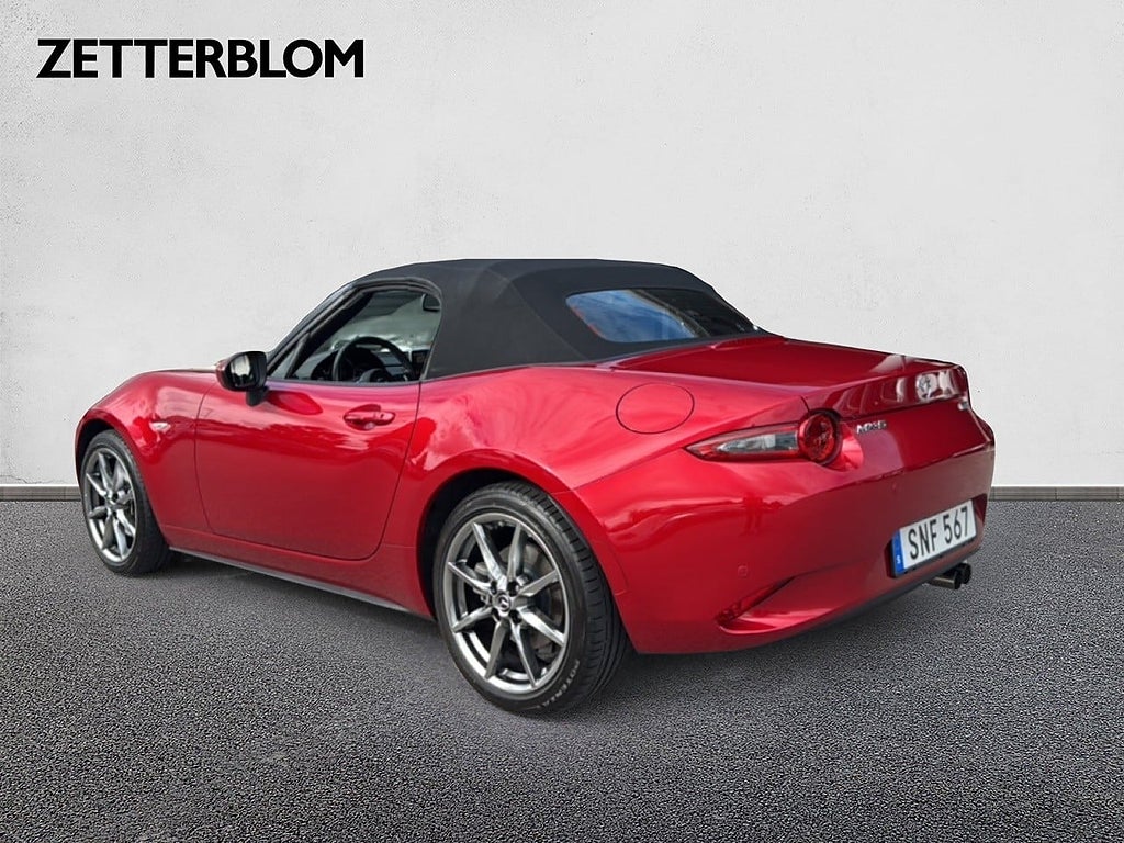 SUV Mazda MX-5 3 av 13