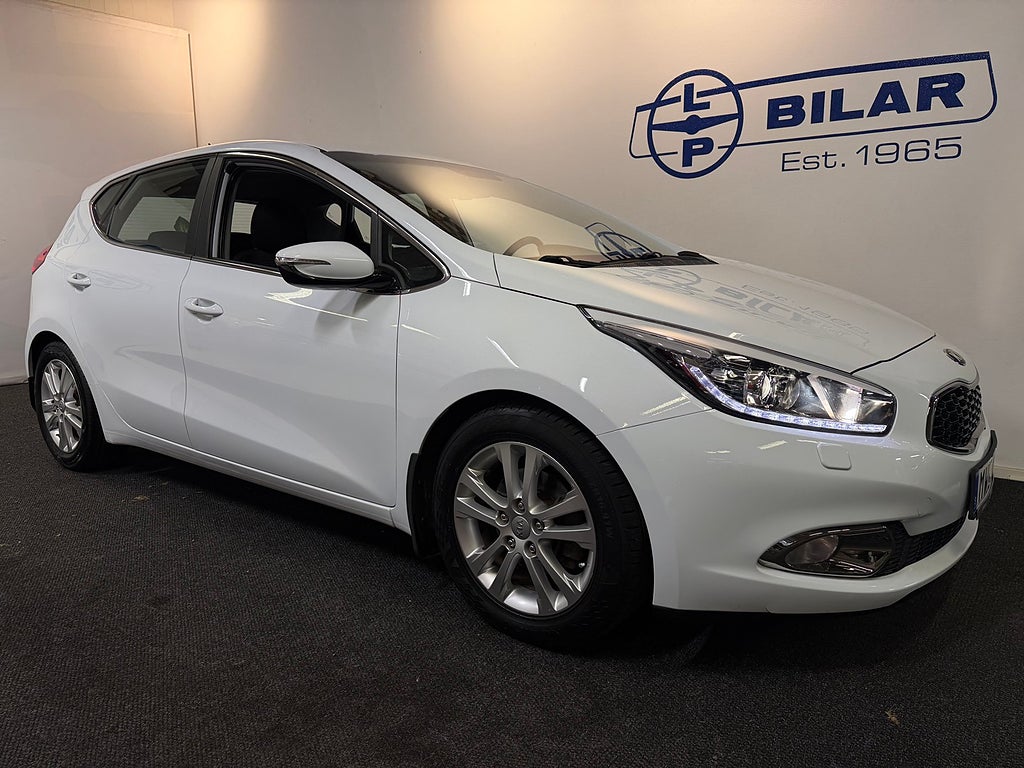 Kia Ceed 1.6 GDI | Kupévärmare | Vhjul | Bluetooth | Nyservad