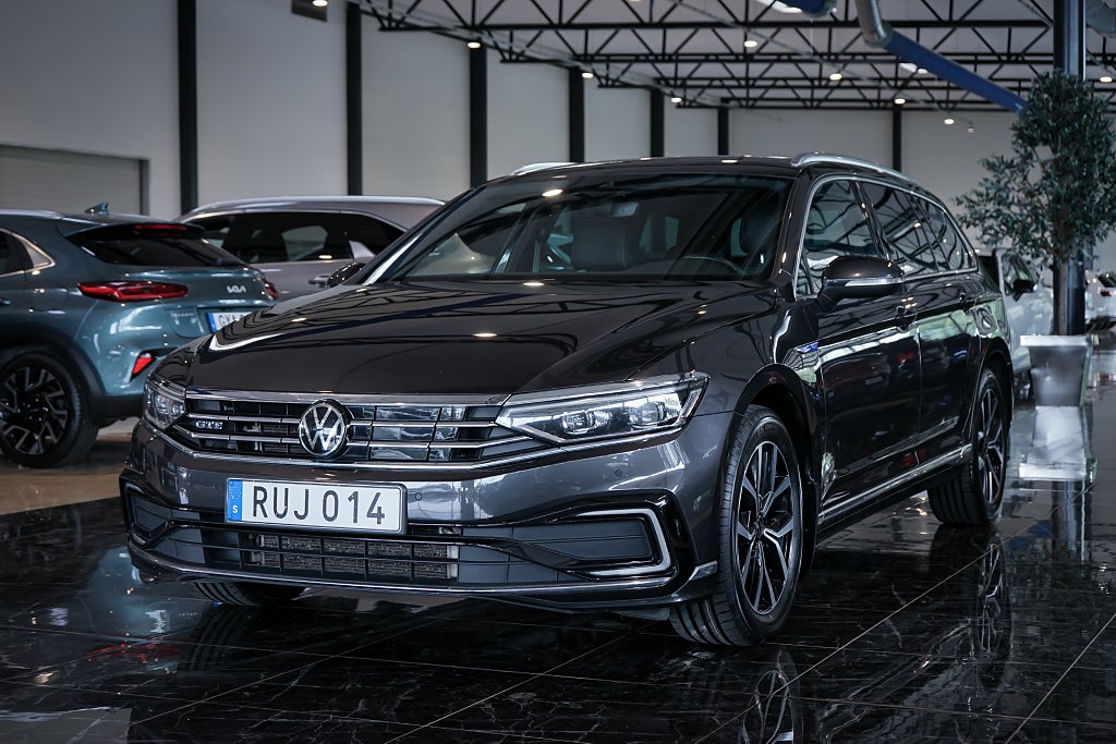 Volkswagen Passat Sportscombi GTE 1.4 TSI GTE Drag Massage Cockpit M-Värm