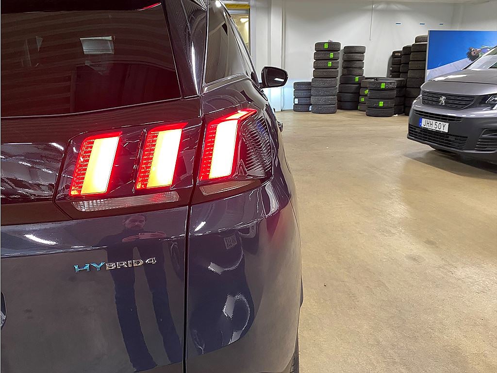 Bild på Peugeot 3008 GT Hybrid4 PHEV 300hk Aut 4WD - CARPLAY, NAV