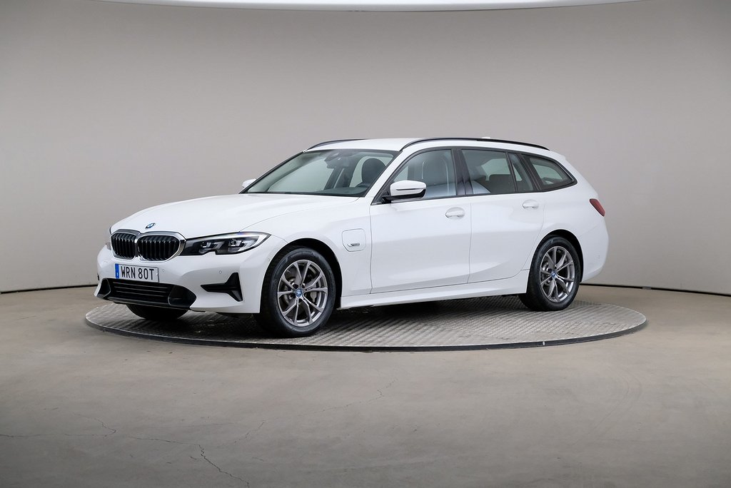 BMW 330e Series 3 Xdrive Touring Sport Line Connected Drag