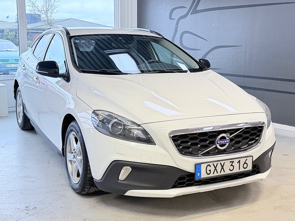 Volvo V40 Cross Country D2 115hk Powershift Momentum 