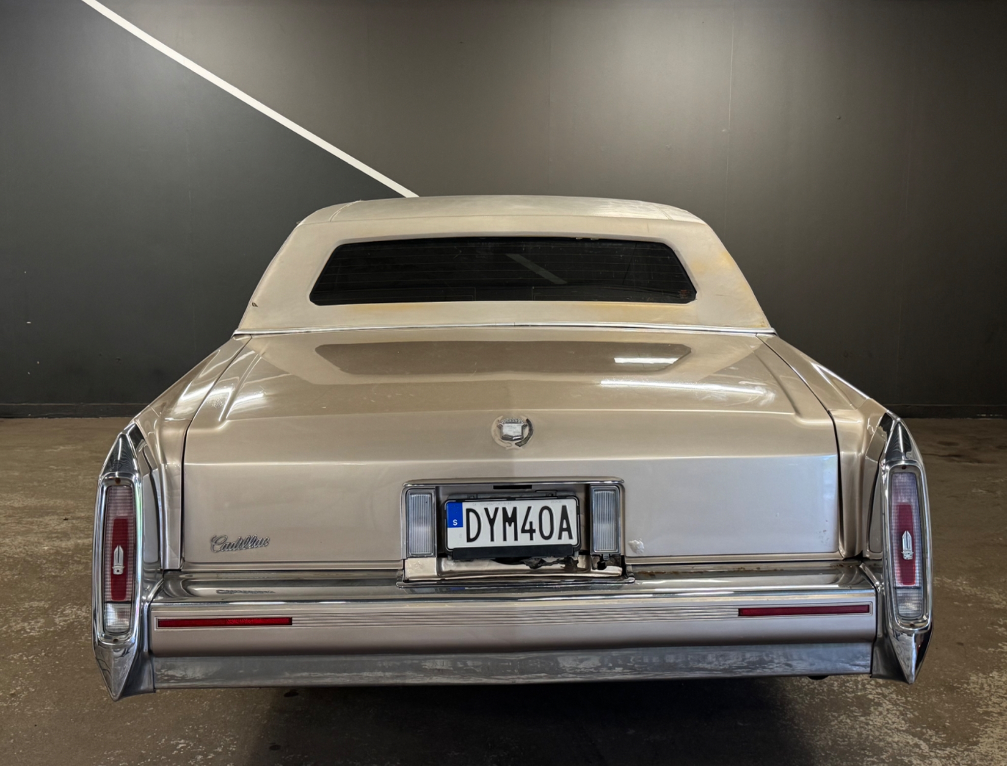 Cadillac Brougham 5.7 V8 1990, photo 4/40