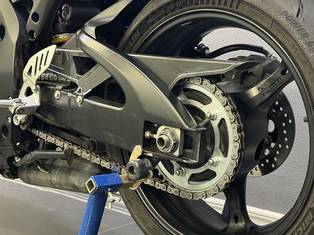 Suzuki Cycles GSX-R600 | Besiktigad | R&G | 766kr / månad