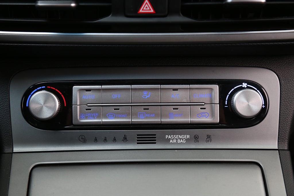Hyundai Kona 64 kWh Essential 204hk Navi KRELL Dragkrok 2021