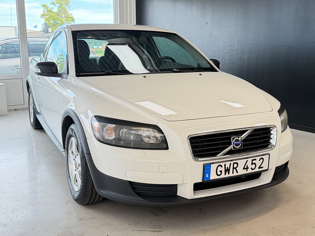 Volvo C30 1.6 101hk Kinetic | Nyservad