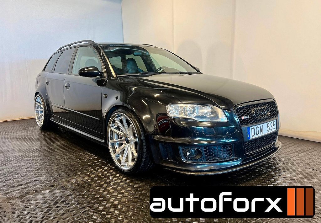 Audi RS4 Avant 4.2 V8 420HK Q UNIK SKALSTOLAR NAVI