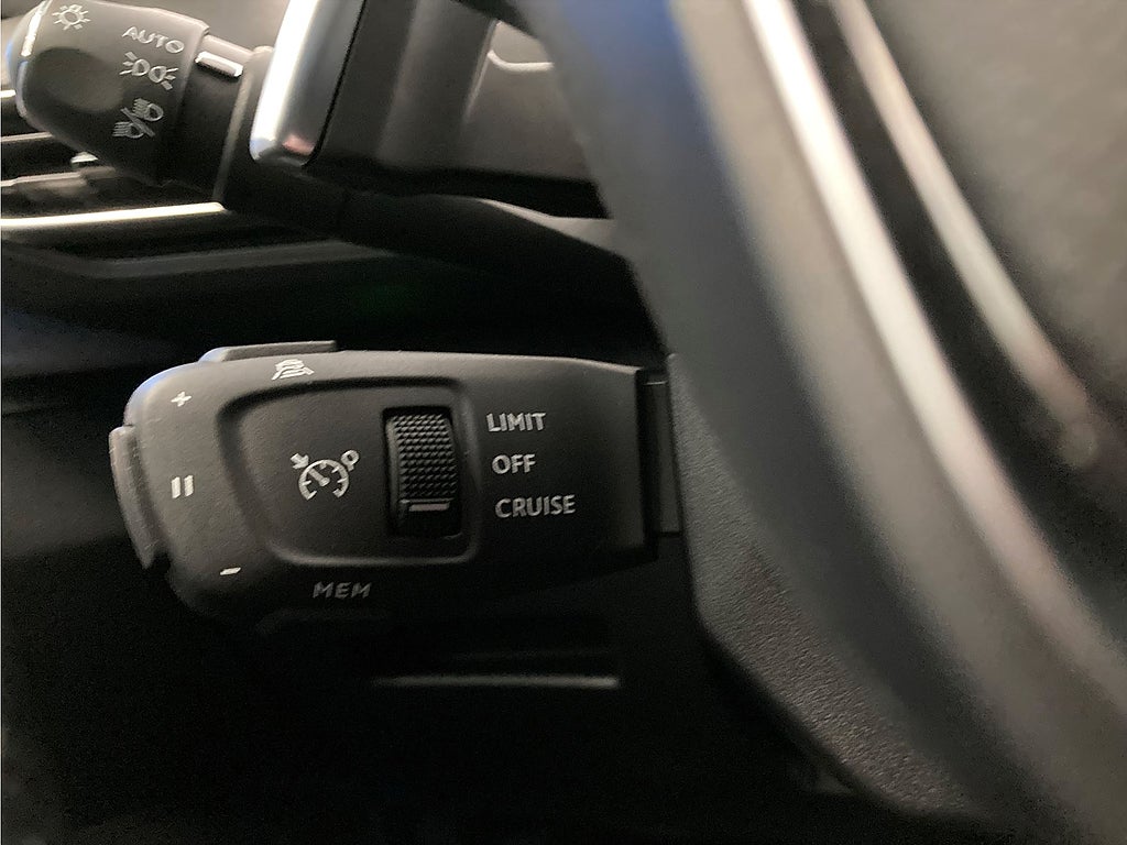 Bild på Peugeot 5008 GT 1.2 PT 130hk Aut - 7-SITS,B-KAMERA,CARPLAY