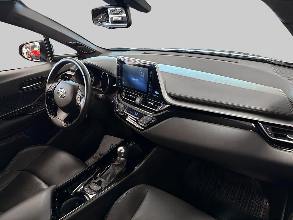 Toyota C-HR 2019 - miniatyr 6