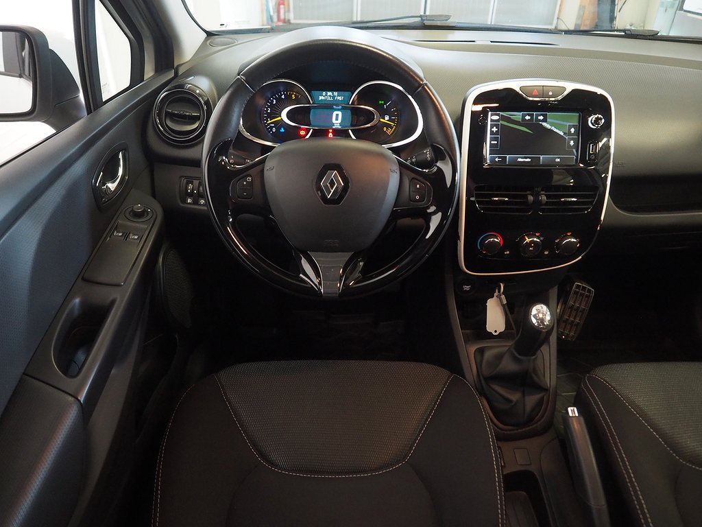 Renault Clio 1.5 dCi 90hk | Navi | Motor & Kupévärmare | 2015