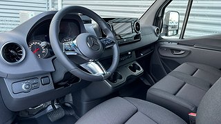 Transportbil - Skåp Mercedes-Benz Sprinter 7 av 18