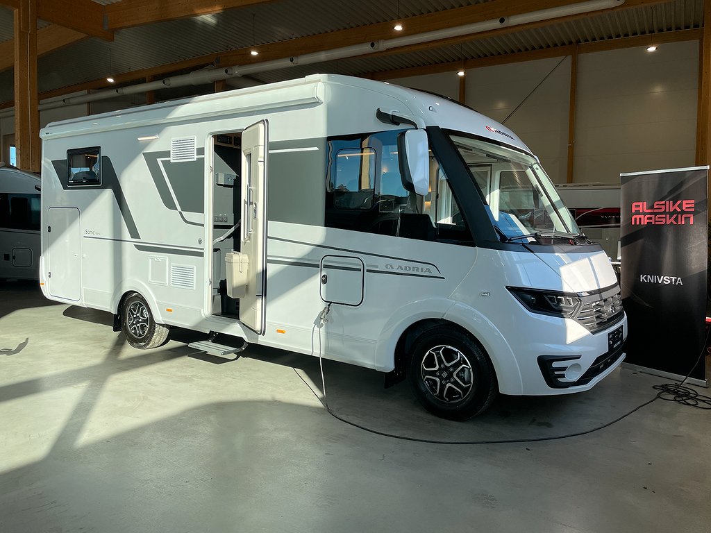 Sonic 700 SL - Adria Sonic 700 SL / Automat 180hk / ALDE / Taksäng