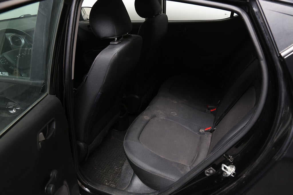 Hyundai i10 1,0 blue 67hk Trend CarPlay P-sensorer 2019