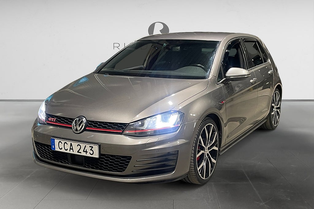 Volkswagen Golf GTI Performance 2.0 TSI 230 HK DSG PDC DRAG CARPLAY 19"