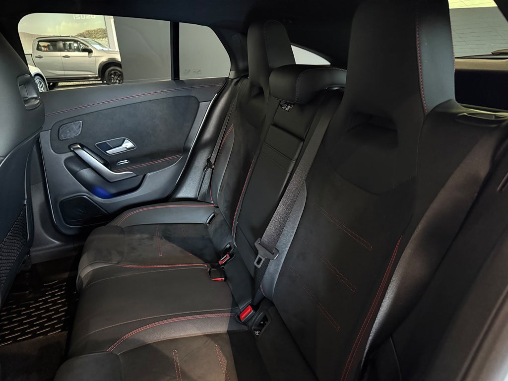 Mercedes-Benz CLA 200 AMG Sportpaket Premium Värmare 19tum - bild 6