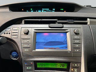 Toyota Prius Plug-in Hybrid 1.8 VVT-i Kamera Kamkedja HuD S/V-hjul – bild 19
