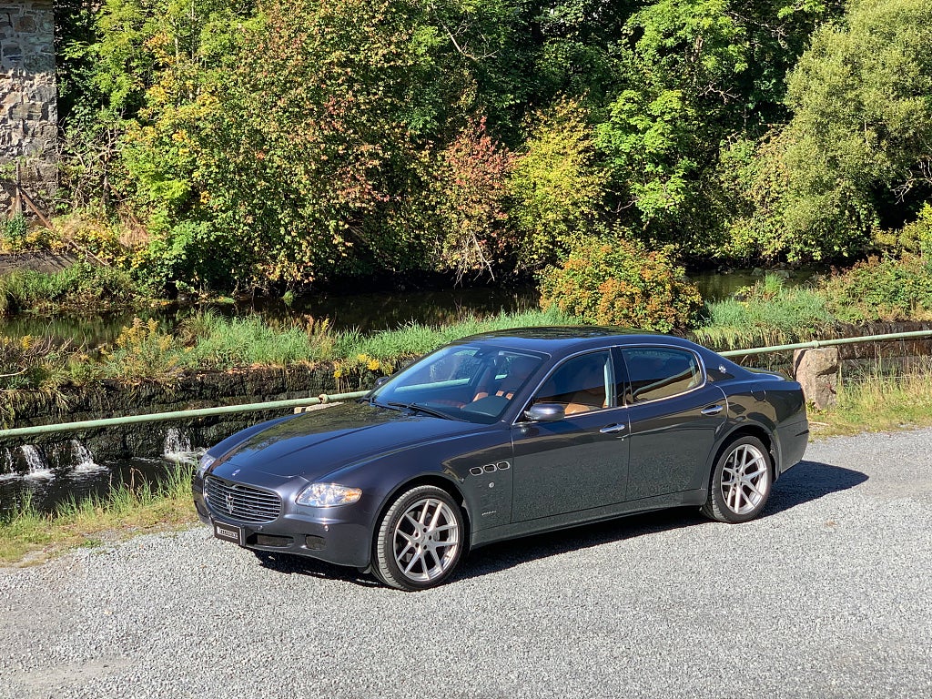 Maserati Quattroporte 4.2L V8 DuoSelect 400HK (SVENSKSÅLD)
