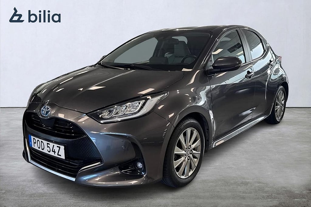 Toyota Yaris Hybrid 1,5 Style Säkerhetspaket Navi HOTELPAKET