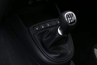 Halvkombi Hyundai i10 13 av 15