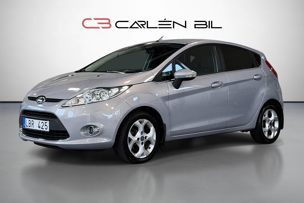 Ford Fiesta 5-dörrar 1.25 Titanium *RESERVERAD* (LBR425) - Bytbil.com