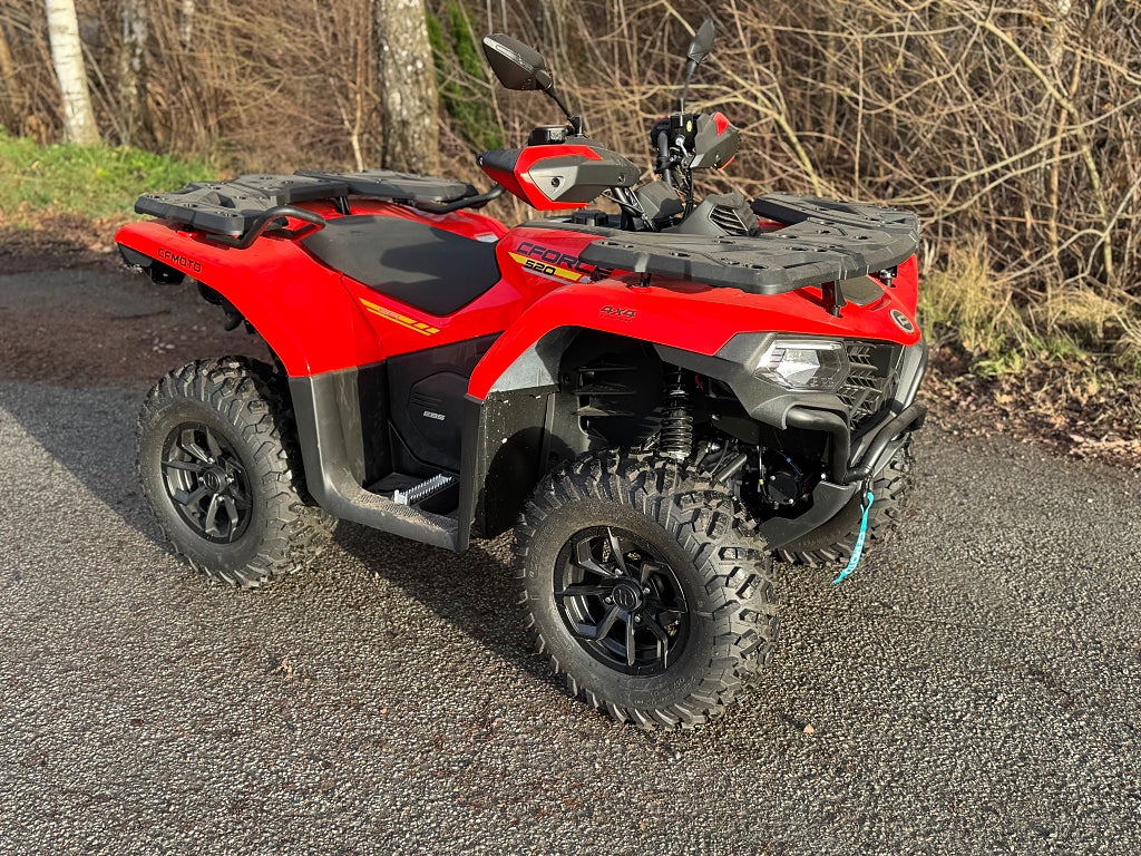 CFMOTO C FORCE 520 EPS STORSÄLJAREN DEMO-MASKIN