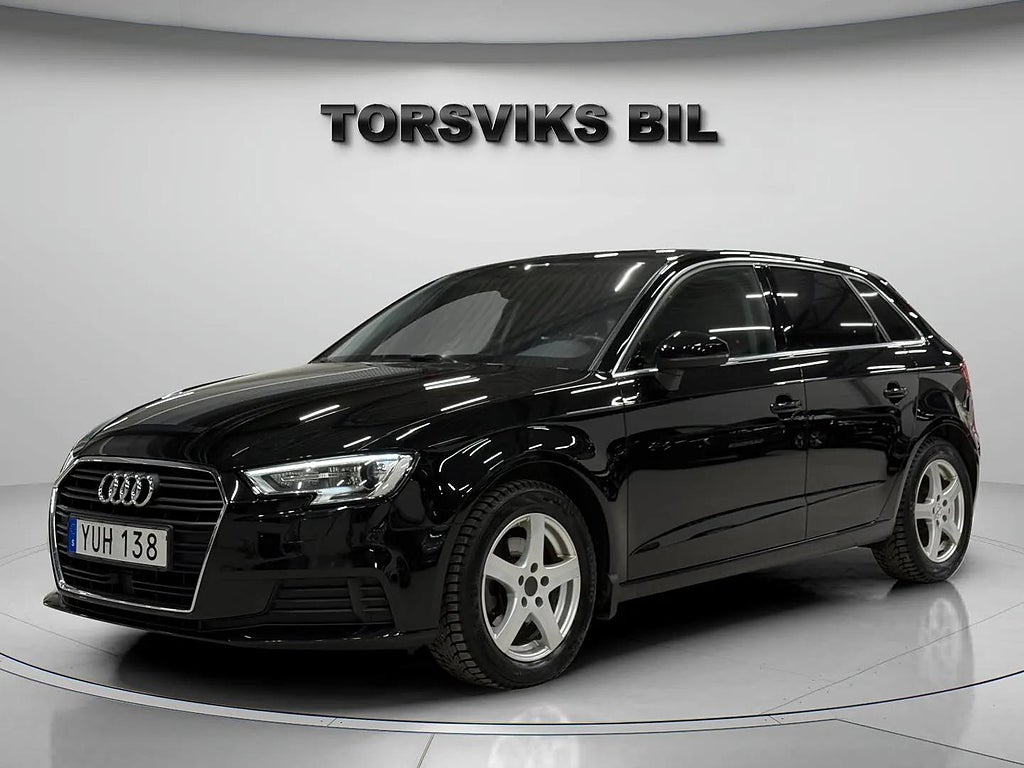 Audi A3 Sportback 35 TFSI Proline 150hk 8900 Mil Carplay V-Hjul