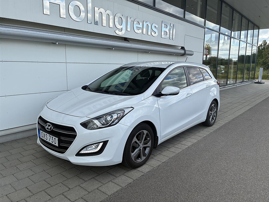 Hyundai i30 i 30 Kombi 1.6 GDi Manuell, 135hk Comfort Sensorer