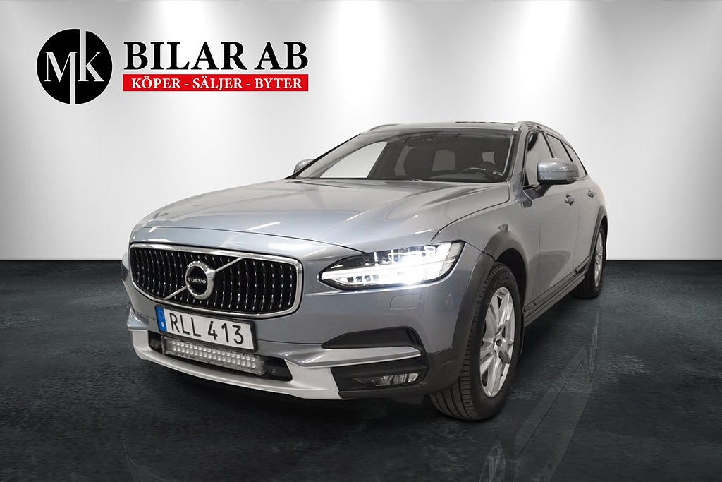 Volvo V90 Cross Country D4 AWD Momentum/ 