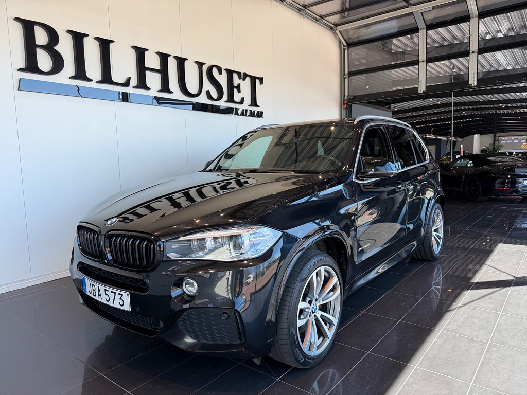 BMW X5 xDrive40d M Sport Värme / Panorama / H&K 313Hk
