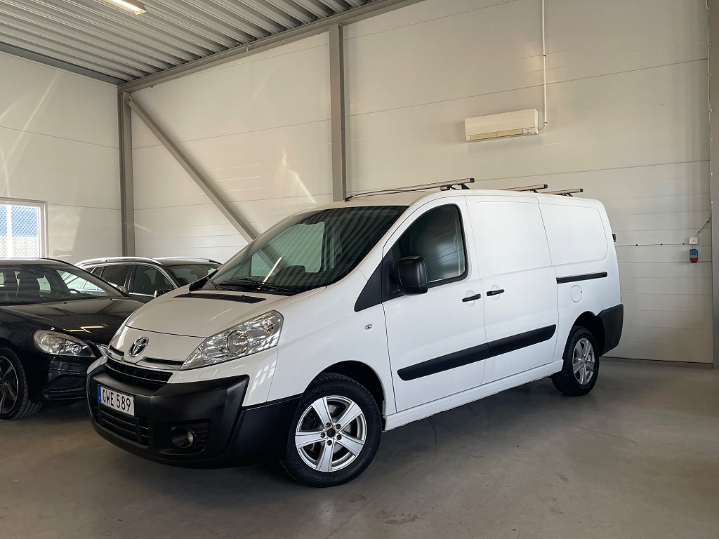 Toyota ProAce Skåpbil 2.0 D-4D Euro 5 Dragkrok Dieselvärmare 